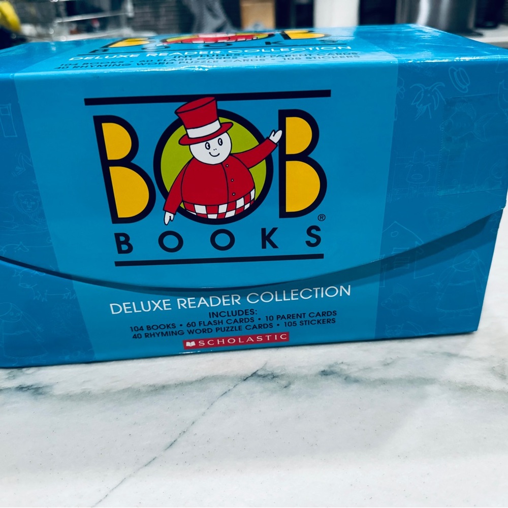 Scholastic Bob Books Deluxe Reader Collection